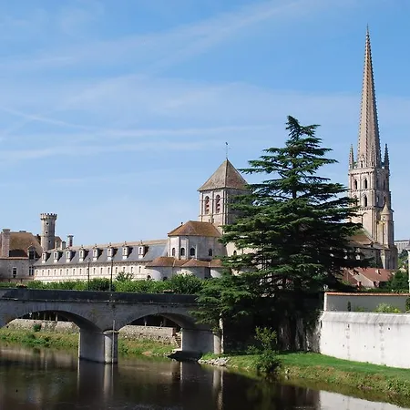 Clos Des Glycines * Lesigny (Vienne)