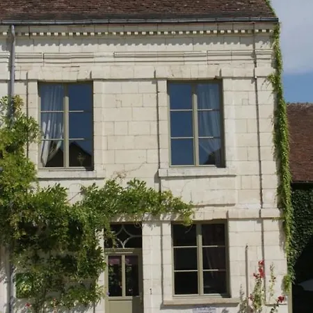 Clos Des Glycines * Lesigny (Vienne)